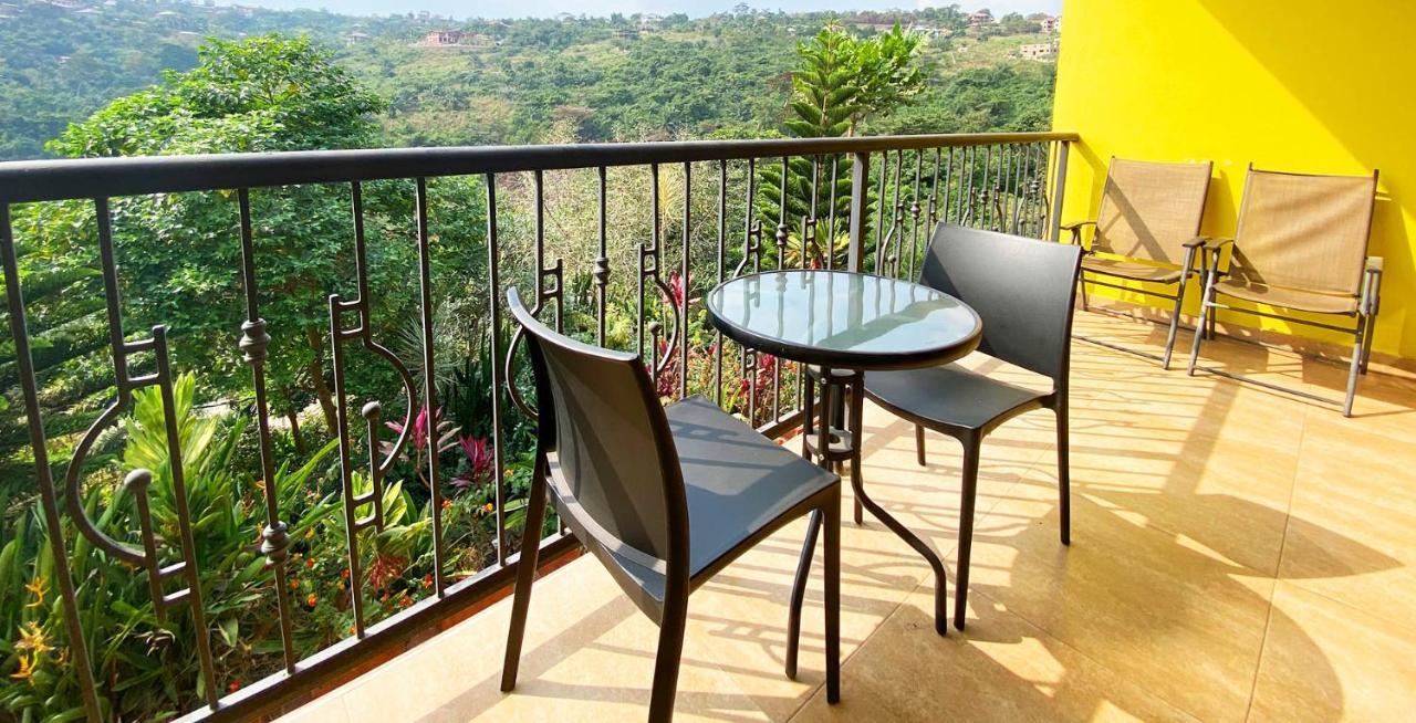 Cactus Creek Hotel Aburi Eksteriør bilde